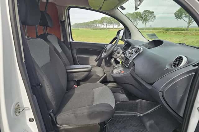 Renault Kangoo (2019) thumbnail 6
