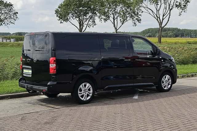 Opel Vivaro (2023) thumbnail 3