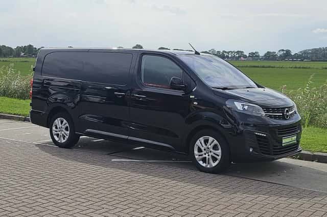 Opel Vivaro (2023) thumbnail 4