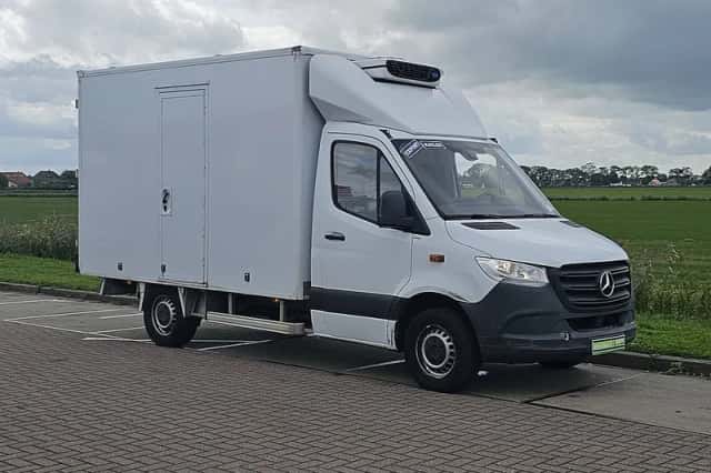 Mercedes-Benz Sprinter (2021) thumbnail 4