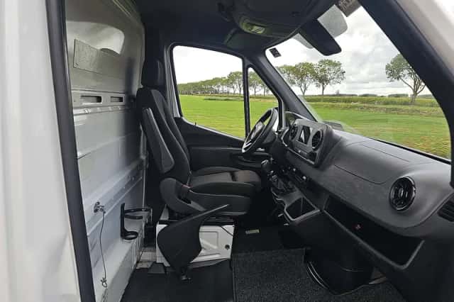 Mercedes-Benz Sprinter (2021) thumbnail 6