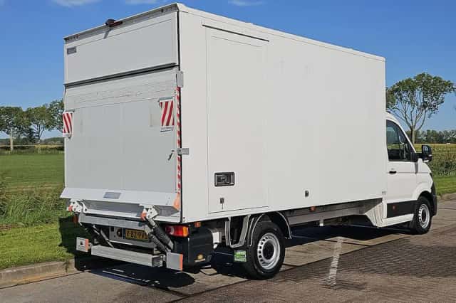 Volkswagen Crafter (2024) thumbnail 3