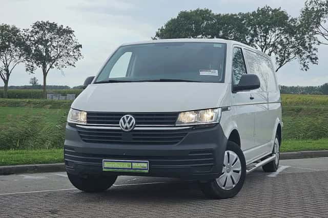 Volkswagen Transporter (2021) thumbnail 1