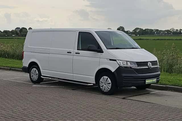 Volkswagen Transporter (2021) thumbnail 4