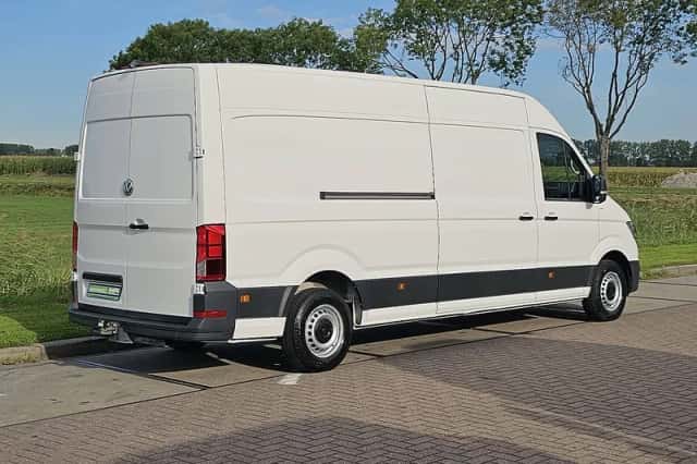 Volkswagen Crafter (2022) thumbnail 3