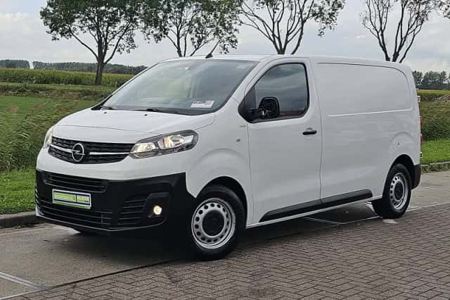 Opel Vivaro (2021) thumbnail 2