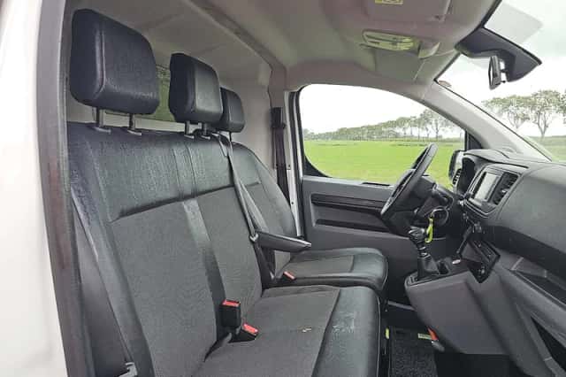 Opel Vivaro (2020) thumbnail 6
