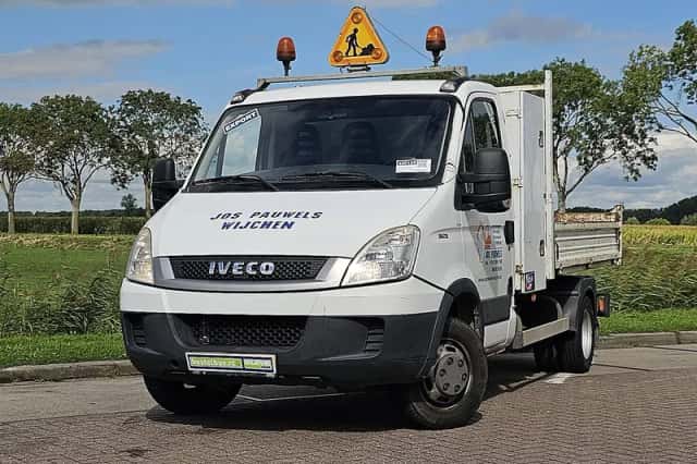 Iveco Daily (2010) thumbnail 1