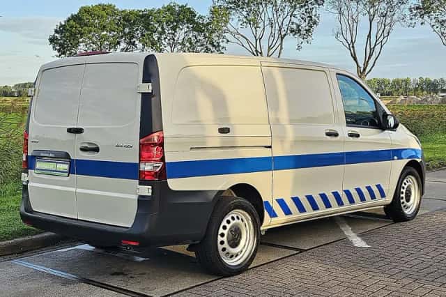 Mercedes-Benz Vito (2019) thumbnail 3