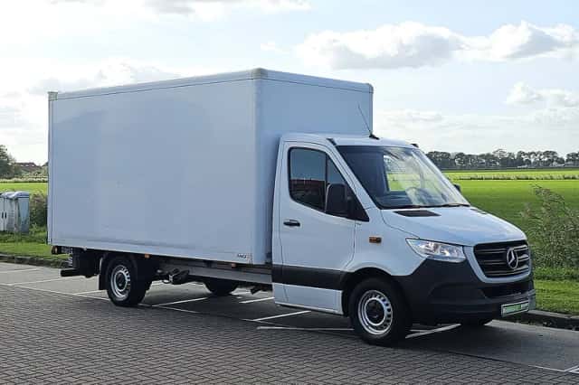 Mercedes-Benz Sprinter (2022) thumbnail 4
