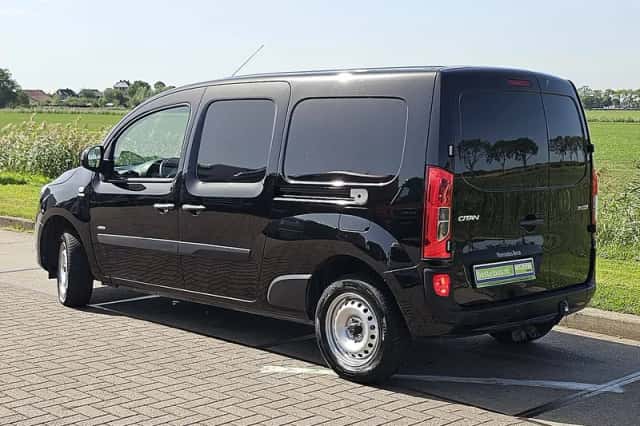 Mercedes-Benz Citan (2017) thumbnail 5