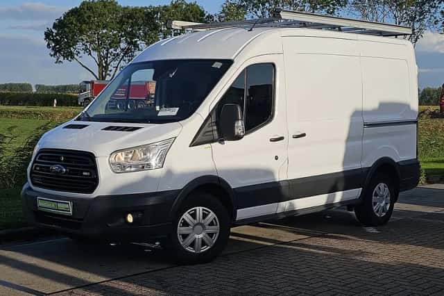 Ford Transit (2017) thumbnail 2
