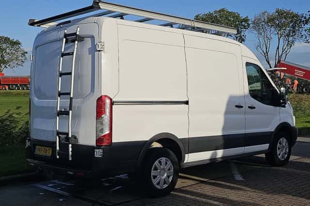 Ford Transit (2017) thumbnail 3