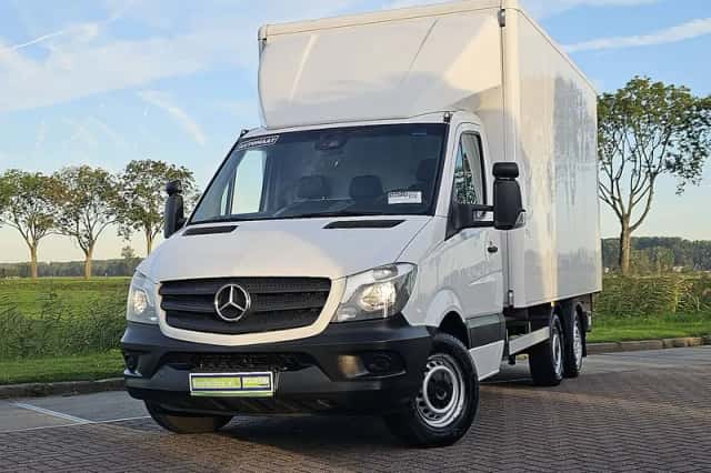 Mercedes-Benz Sprinter (2018) thumbnail 1