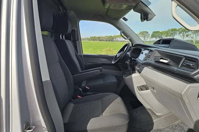 Volkswagen Transporter (2021) thumbnail 6