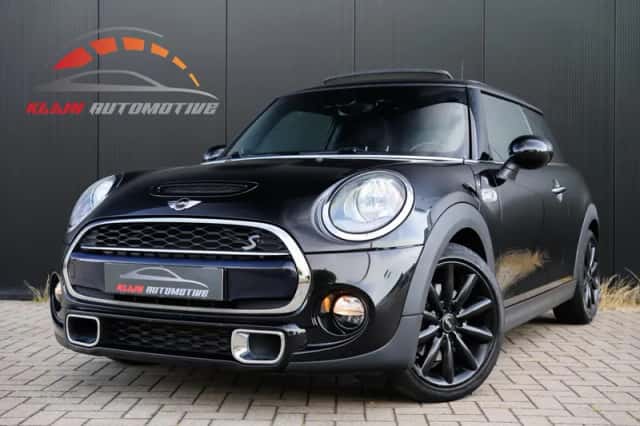 MINI Cooper S (2017) thumbnail 1