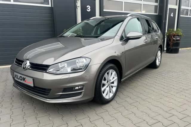 Volkswagen Golf (2015) thumbnail 2