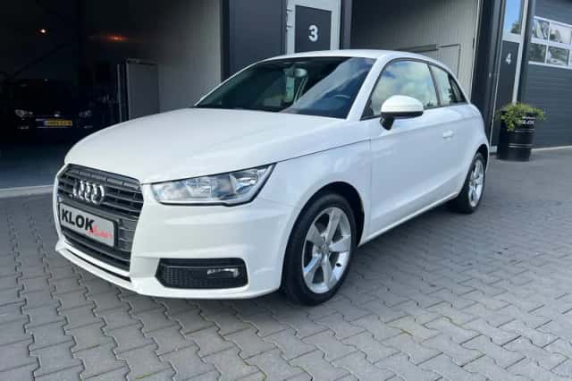 Audi A1 (2015) thumbnail 2