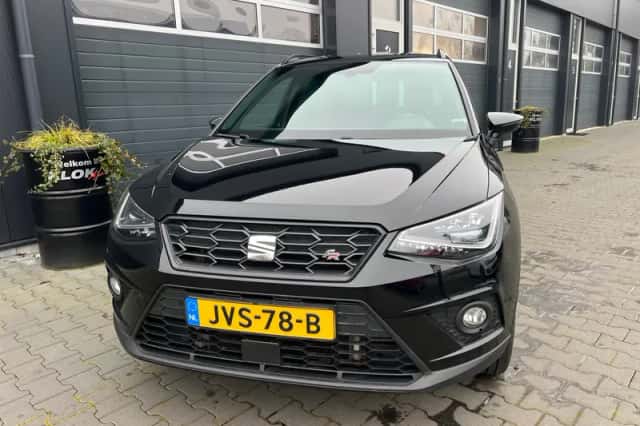 SEAT Arona (2021) thumbnail 5