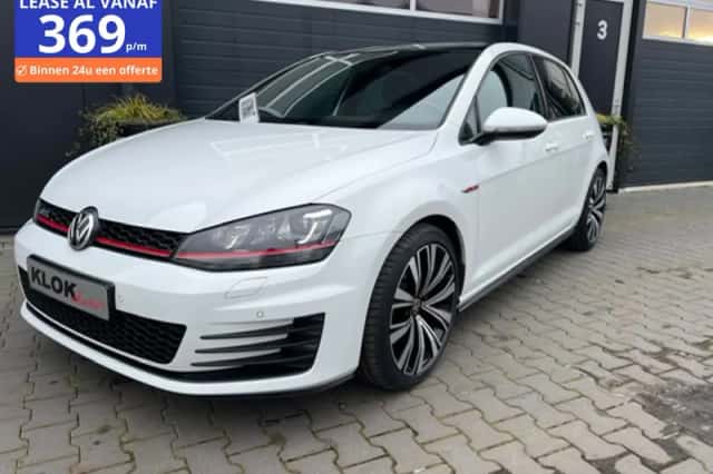 Volkswagen Golf (2016) thumbnail 1