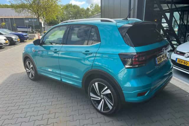 Volkswagen T-Cross (2019) thumbnail 3