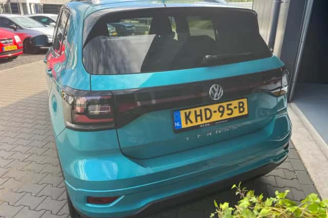 Volkswagen T-Cross (2019) thumbnail 4