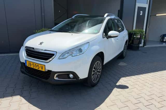 Peugeot 2008 (2016) thumbnail 1