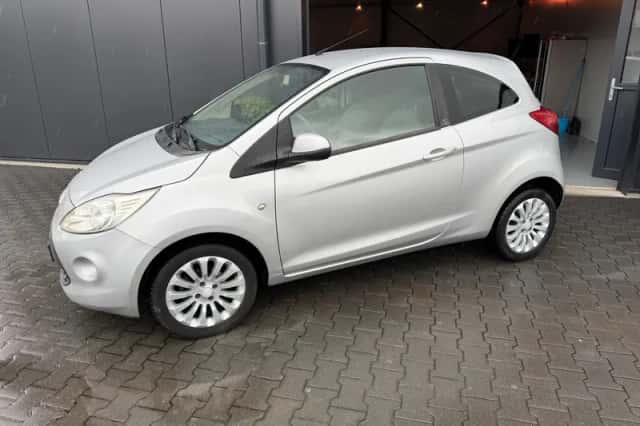 Ford Ka (2010) thumbnail 2
