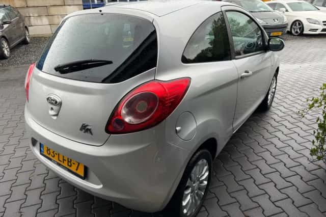Ford Ka (2010) thumbnail 5