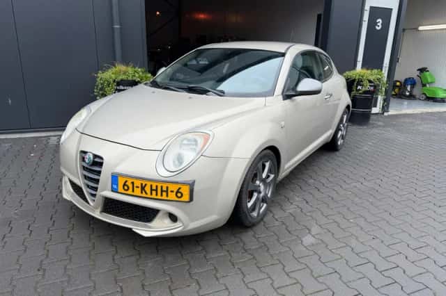 Alfa Romeo MiTo (2009) thumbnail 1