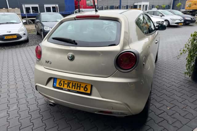 Alfa Romeo MiTo (2009) thumbnail 3