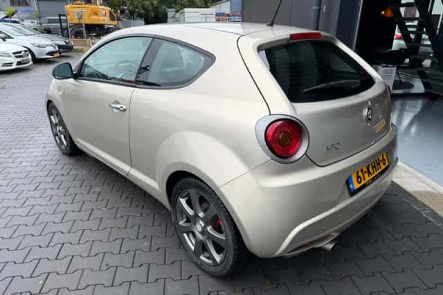 Alfa Romeo MiTo (2009) thumbnail 4