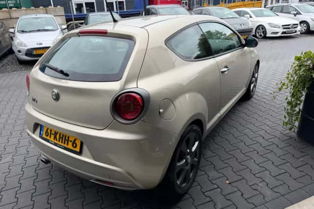 Alfa Romeo MiTo (2009) thumbnail 6