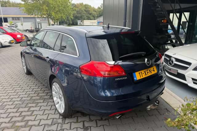 Opel Insignia (2012) thumbnail 4