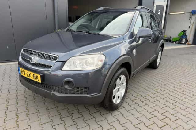 Chevrolet Captiva (2008) thumbnail 1