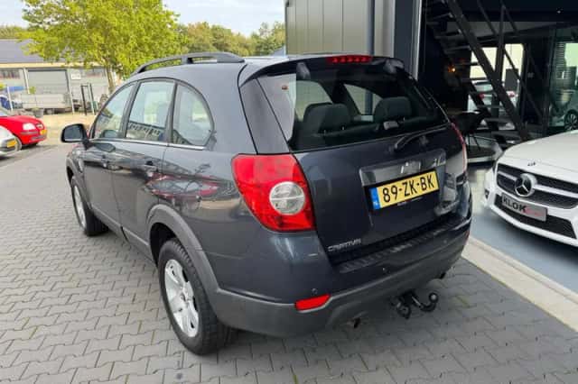 Chevrolet Captiva (2008) thumbnail 5