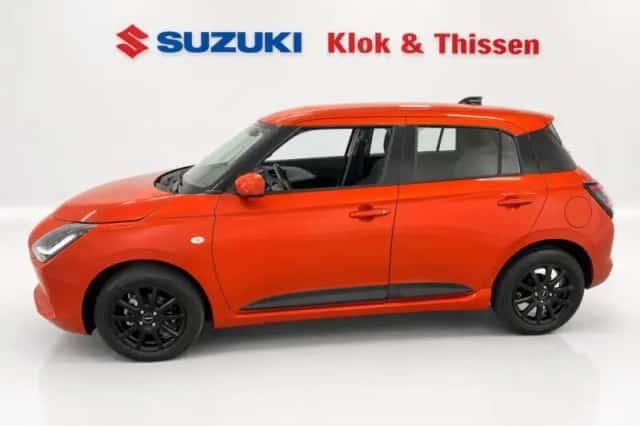 Suzuki Swift (2025) thumbnail 2