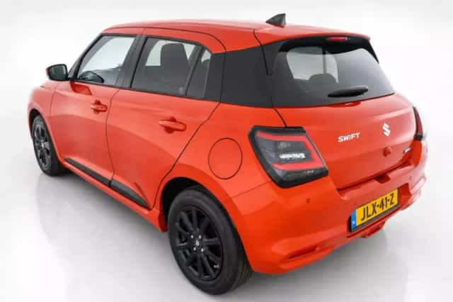 Suzuki Swift (2025) thumbnail 3
