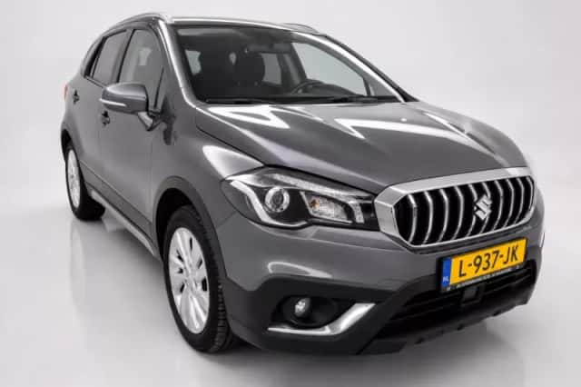 Suzuki S-Cross (2021) thumbnail 3