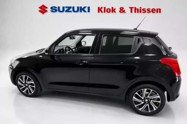 Suzuki Swift (2021) thumbnail 2