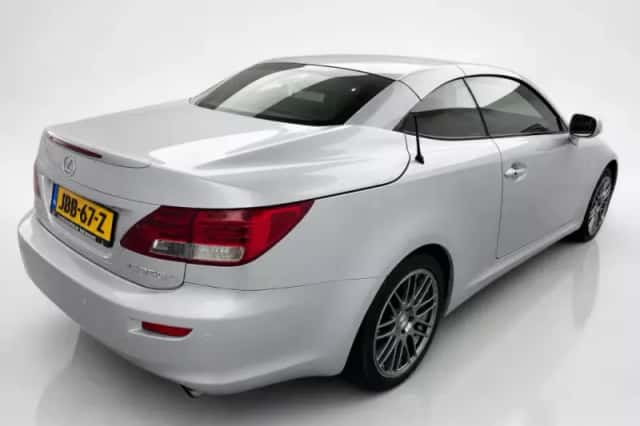 Lexus IS (2009) thumbnail 5