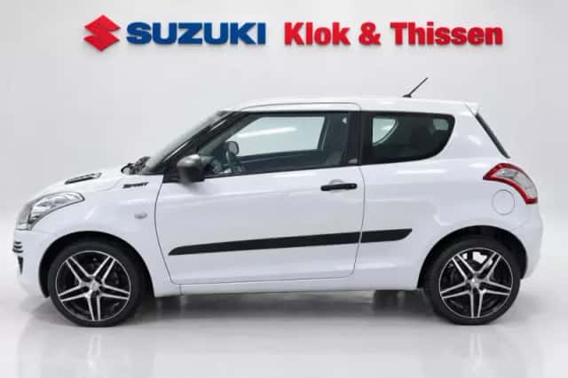Suzuki Swift (2011) thumbnail 3