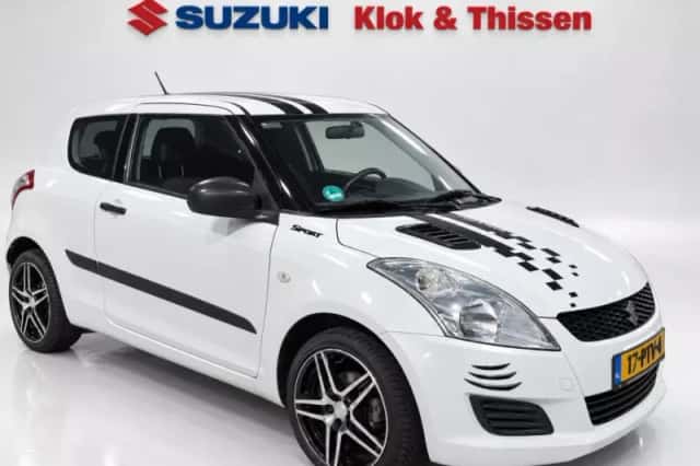 Suzuki Swift (2011) thumbnail 6