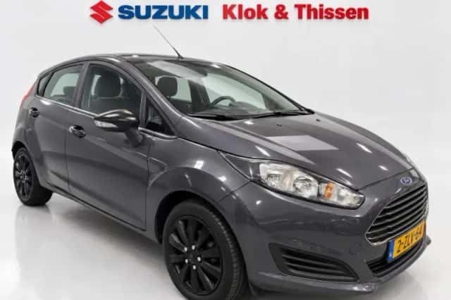 Ford Fiesta (2015) thumbnail 5