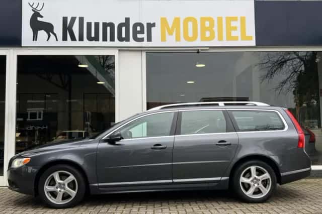 Volvo V70 (2011) thumbnail 2