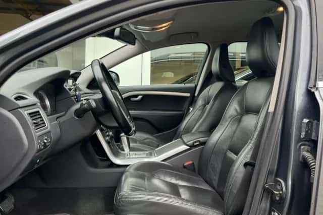Volvo V70 (2011) thumbnail 4