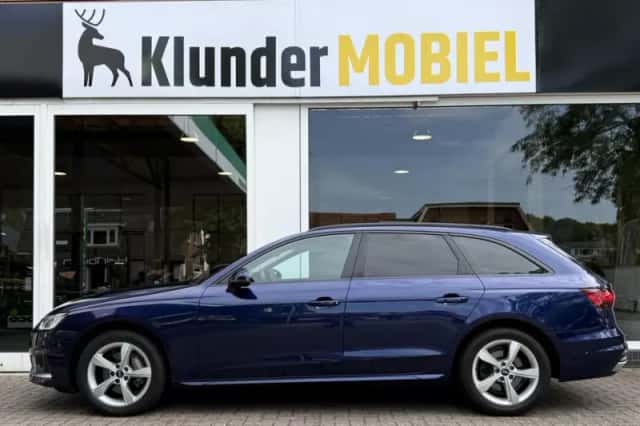 Audi A4 (2022) thumbnail 2