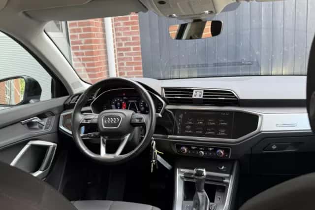 Audi Q3 (2019) thumbnail 5