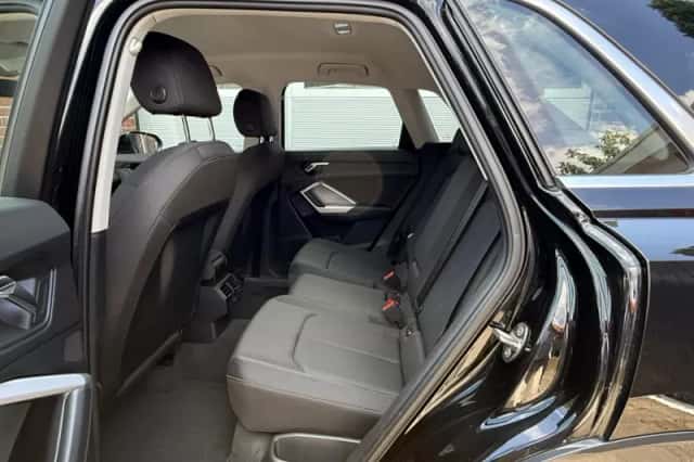 Audi Q3 (2019) thumbnail 6