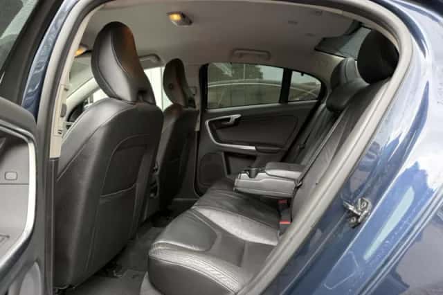Volvo S60 (2012) thumbnail 6
